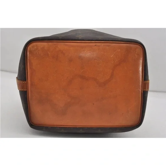 Authentic Louis Vuitton
Monogram Petit Noe M42226
Shoulder Drawstring Bag - Picture 7 of 14